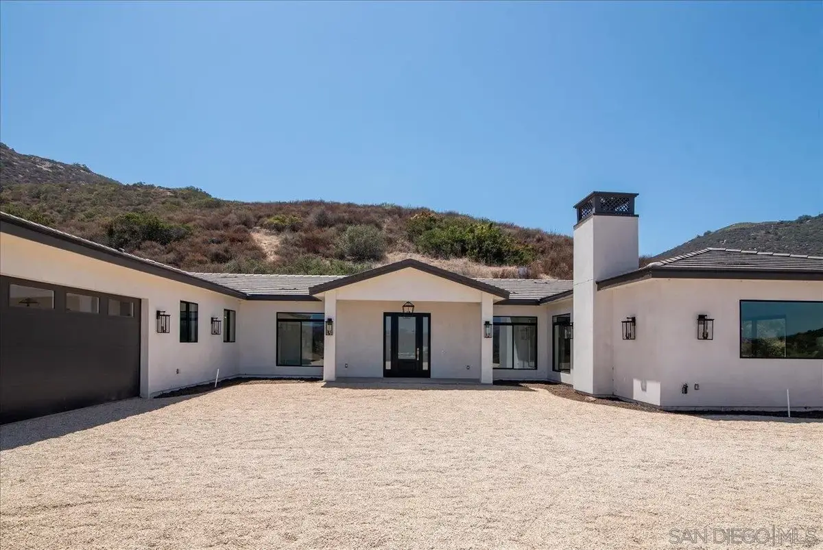 16390 Via Justina Real, Escondido, CA 92025 - #1