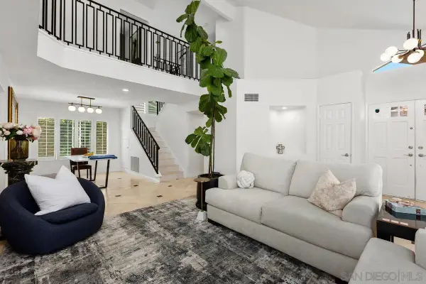 1108 Brioso Court, Vista, CA 92081