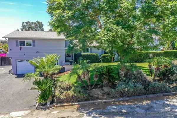 625 Corona Ct, Vista, CA 92081