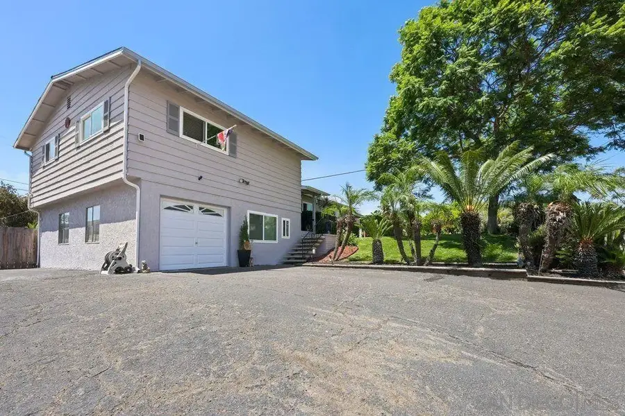 625 Corona Ct, Vista, CA 92081 - #3