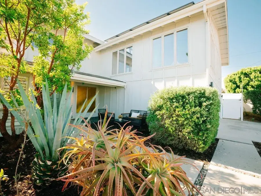 5596 Bloch St, San Diego, CA 92122 - #2