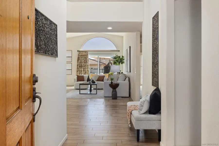 18006 Calle Estepona, San Diego, CA 92128 - #3