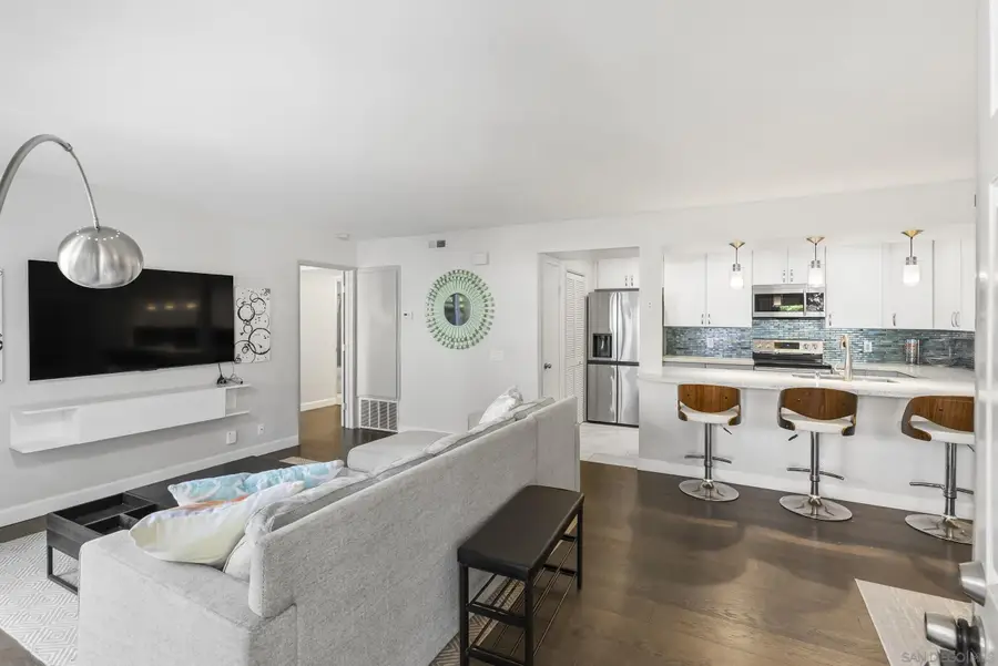 4080 Rosenda #210, San Diego, CA 92122 - #3