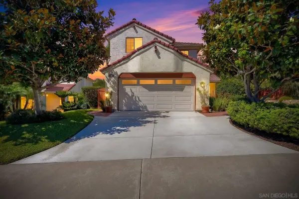 809 Applewilde Dr, San Marcos, CA 92078