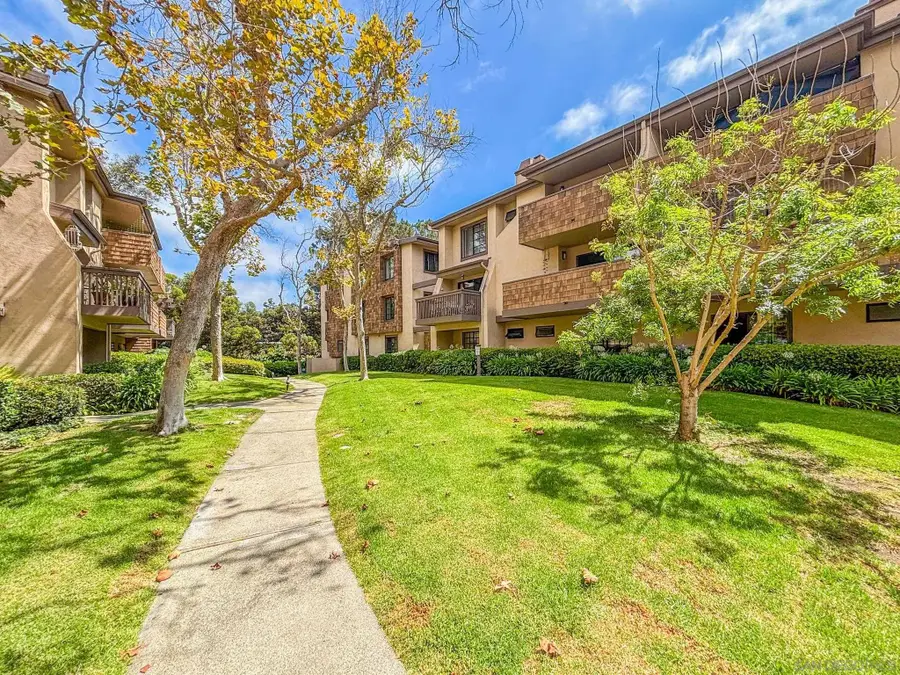 8880 Villa La Jolla #205, La Jolla, CA 92037 - #2