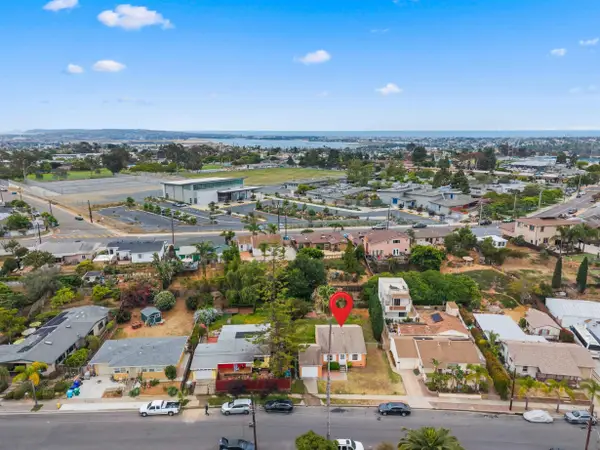 3816 Tomahawk Ln, San Diego, CA 92117