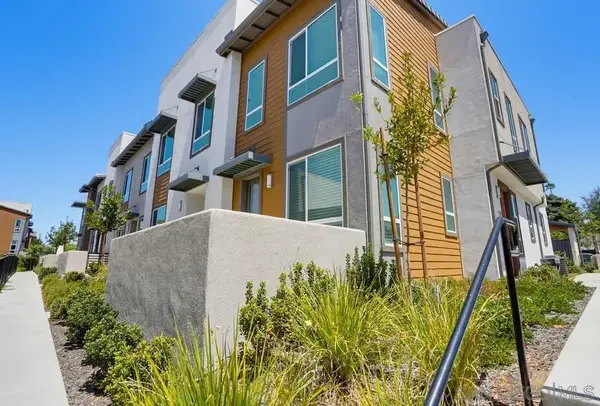 973 Bradley Way, Vista, CA 92081