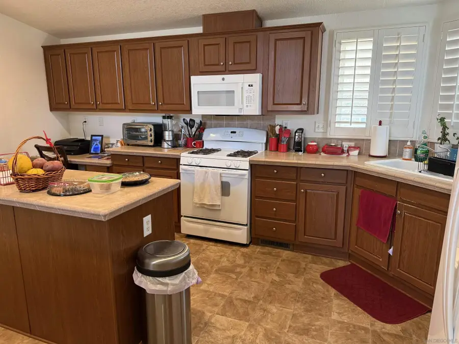 10770 Black Mtn Rd #213, San Diego, CA 92126 - #2