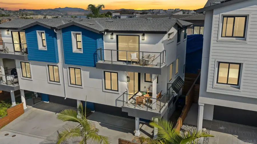 211 Chinquapin Ave, Carlsbad, CA 92008 - #2