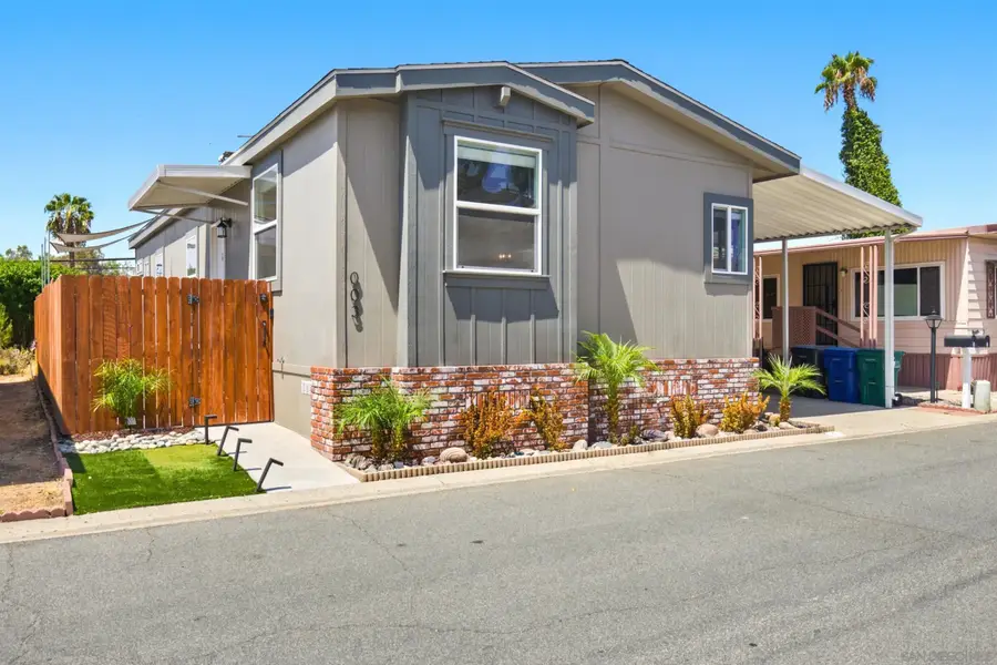 9395 Harritt Rd #3, Lakeside, CA 92040 - #2