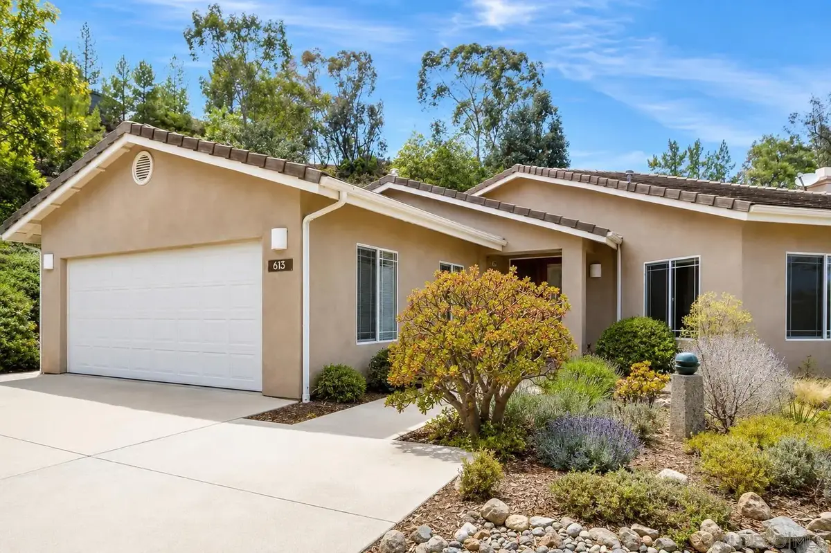 613 Carnation Lane, Fallbrook, CA 92028 - #1
