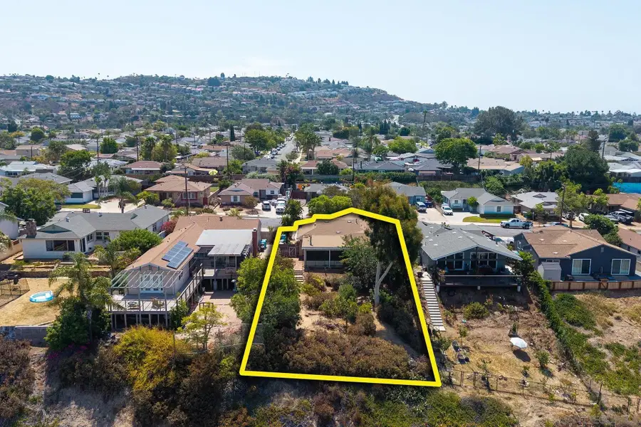 7096 Hillsboro St, San Diego, CA 92120 - #2