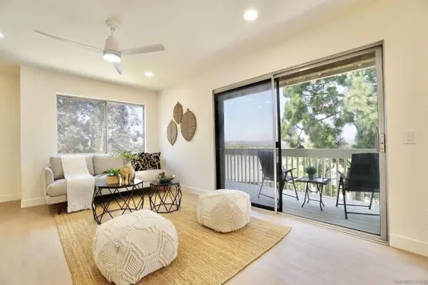 4228 Vista Del Rio Way #1, Oceanside, CA 92057