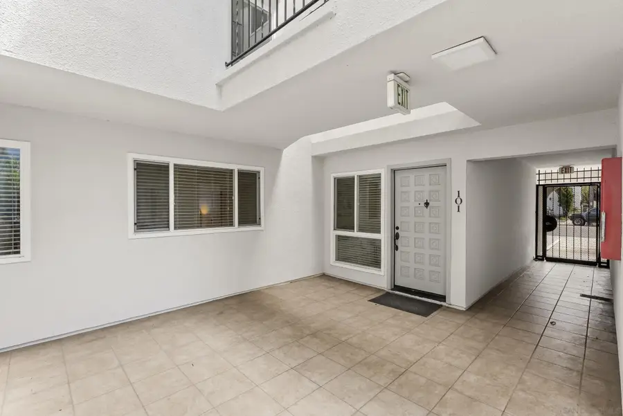 1030 Robinson Ave #101, San Diego, CA 92103 - #2