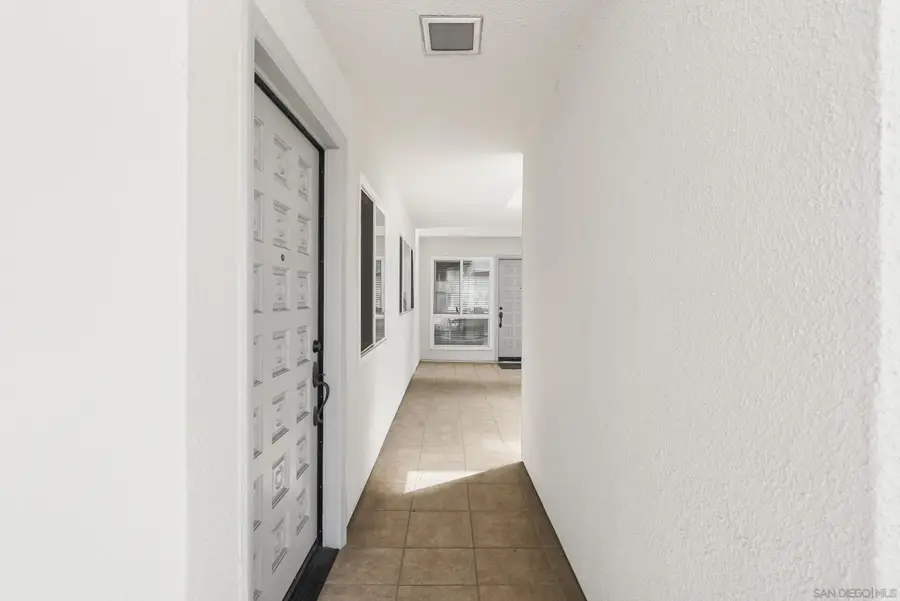 1030 Robinson Ave #101, San Diego, CA 92103 - #3