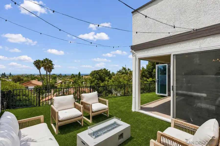 2767 Vista Del Oro, Carlsbad, CA 92009 - #2