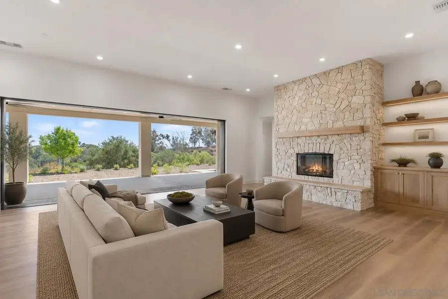575 Twin Country Lane, Fallbrook, CA 92028 - #3
