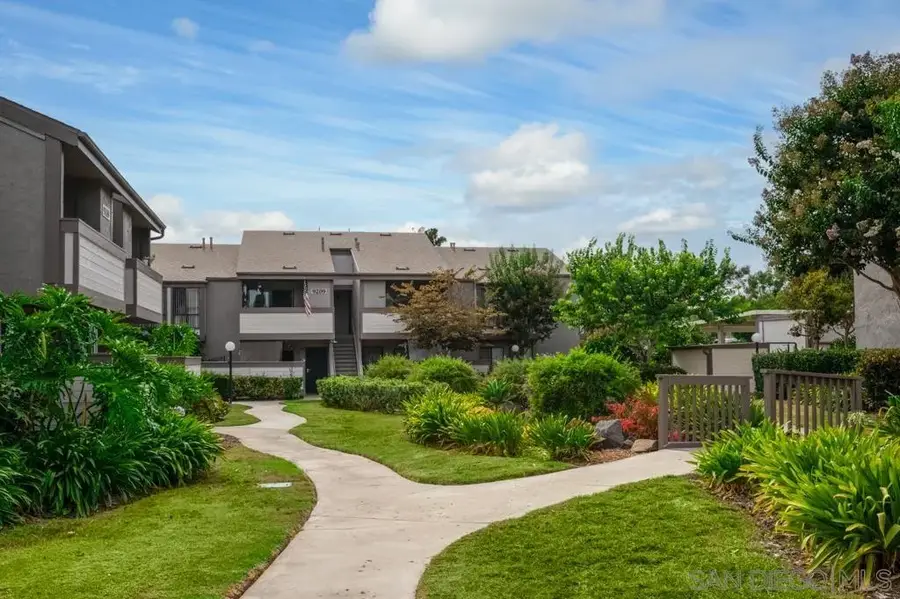 9209 Village Glen Dr #243, San Diego, CA 92123 - #2