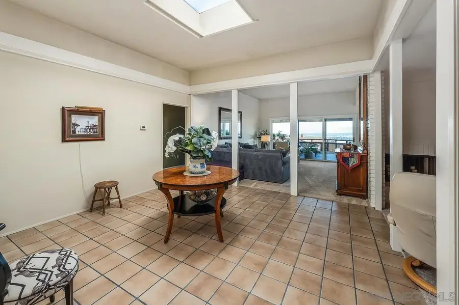 3063 Hunrichs Way, San Diego, CA 92117 - #3