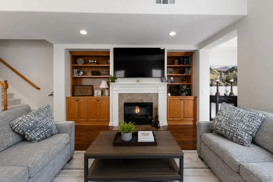 2955 Farragut, San Diego, CA 92106 - #3