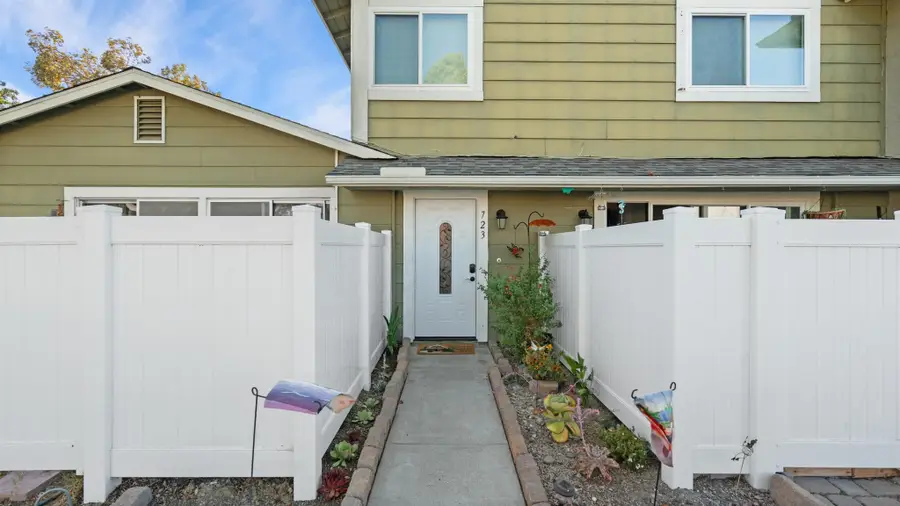 723 Paradise Cove Way, Oceanside, CA 92058 - #2