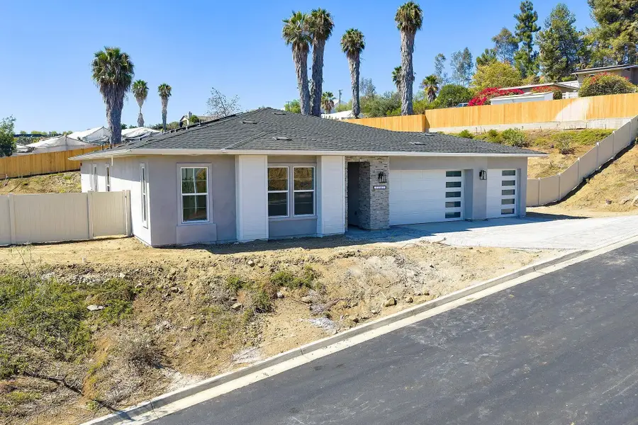 1741 Ishihara Rd, Vista, CA 92084 - #3