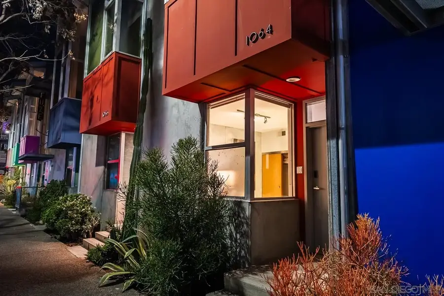 1064 F, San Diego, CA 92101 - #2