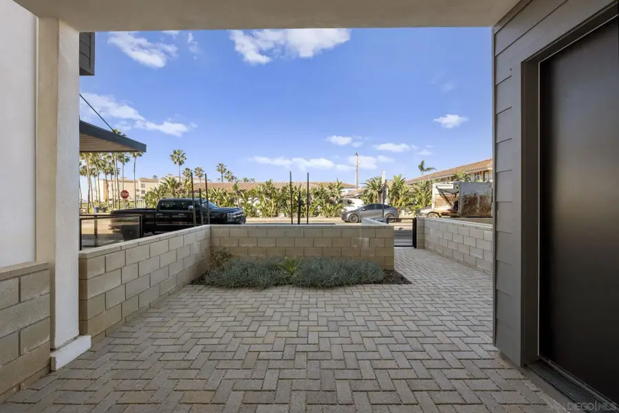 107 Daisy Ave, Imperial Beach, CA 91932 - #3