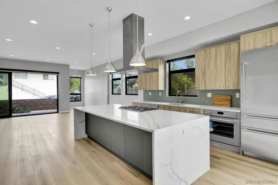 113 Daisy Ave, Imperial Beach, CA 91932 - #3