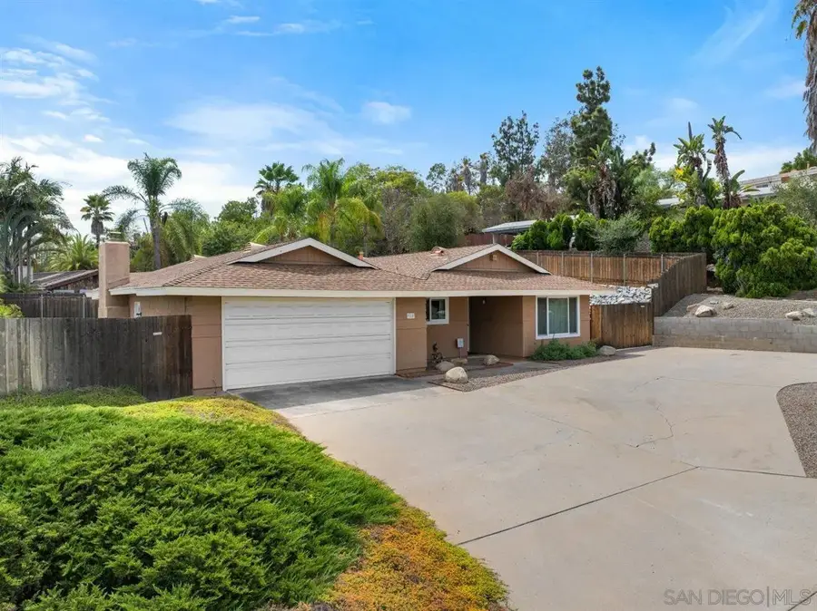 715 S Upas, Escondido, CA 92025 - #2