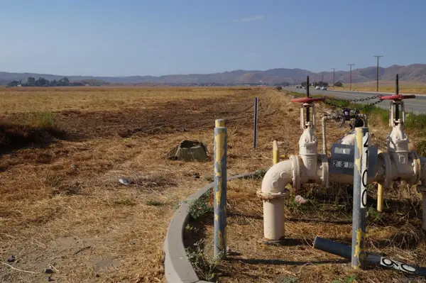 0 State, Hemet, CA 92543