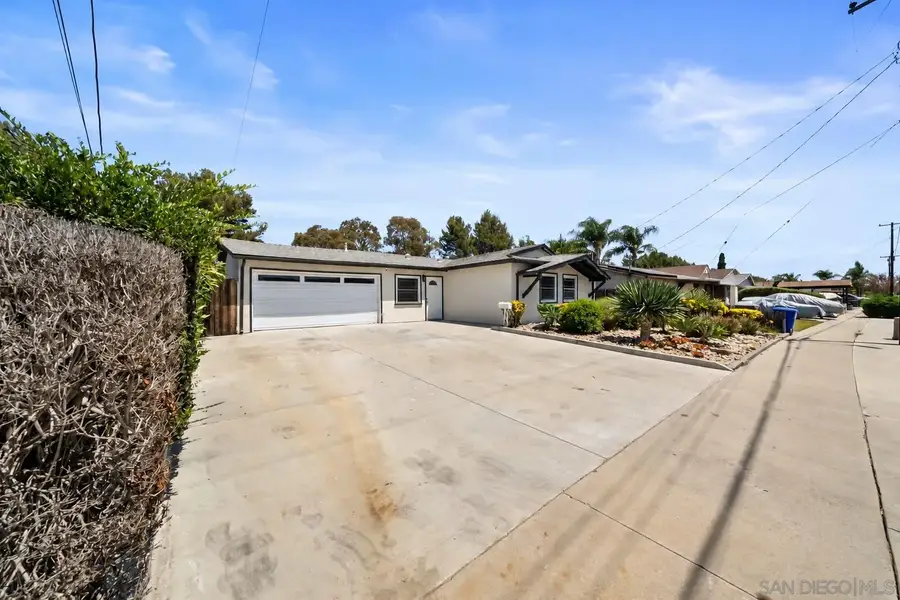 801 Broadview St, Spring Valley, CA 91977 - #2