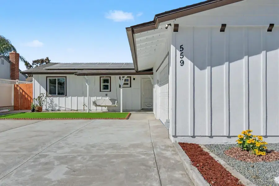 559 Glencrest Dr, San Diego, CA 92139 - #3