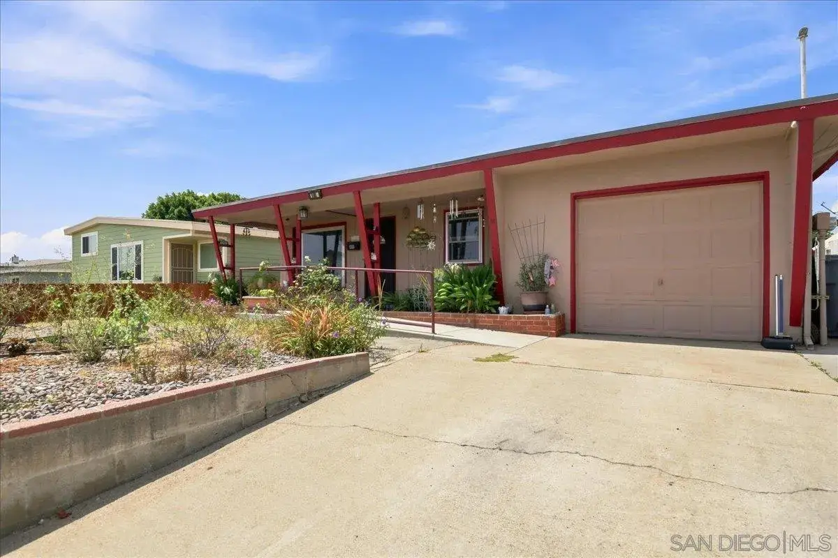 986 9th St, Imperial Beach, CA 91932 - #1