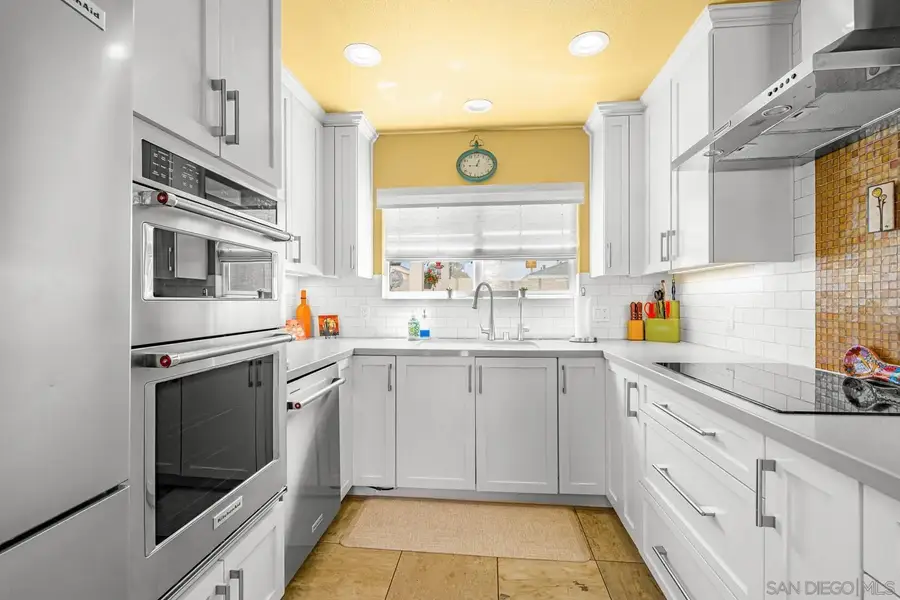 72 Connoley Cir., Chula Vista, CA 91911 - #2
