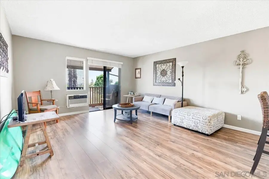 6924 Hyde Park Dr #104, San Diego, CA 92119 - #2