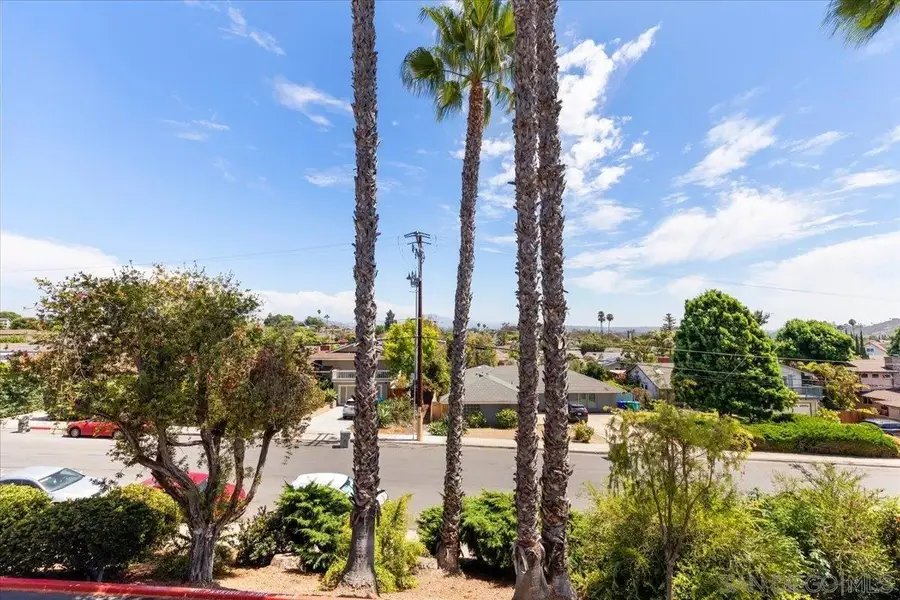 6924 Hyde Park Dr #104, San Diego, CA 92119 - #3