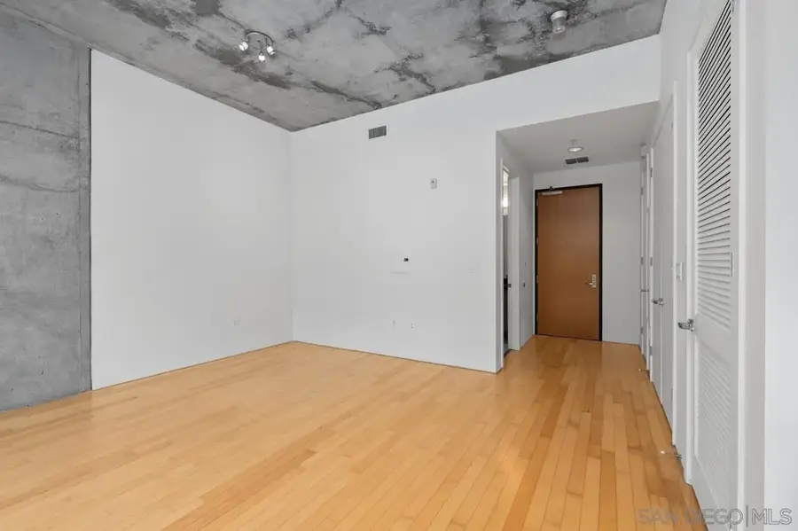 1050 Island Ave #406, San Diego, CA 92101 - #2