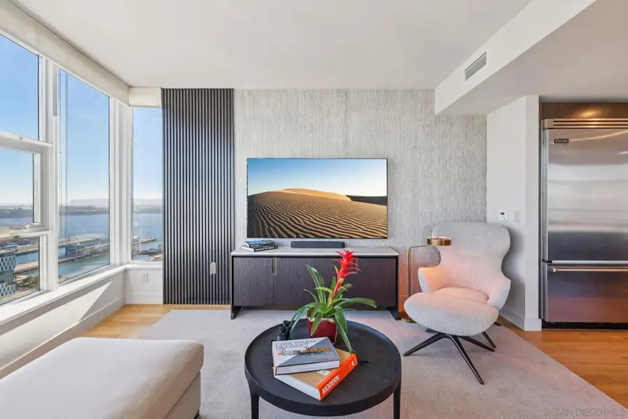 1325 Pacific Highway #2804, San Diego, CA 92101 - #2