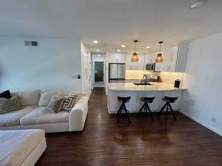 3533 Voyager, San Diego, CA 92130 - #3