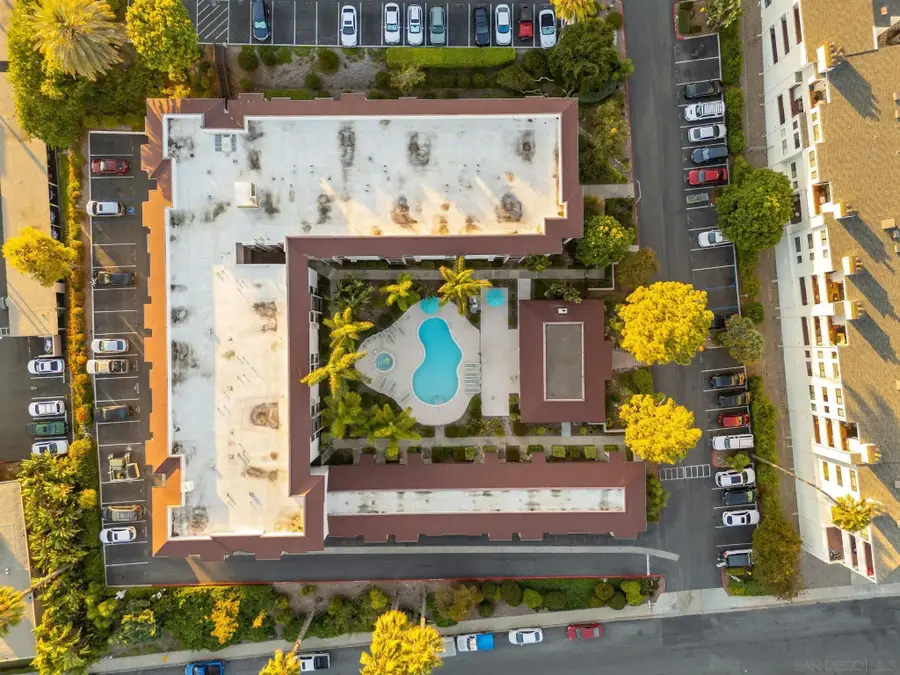 6924 Hyde Park #220, San Diego, CA 92119 - #3