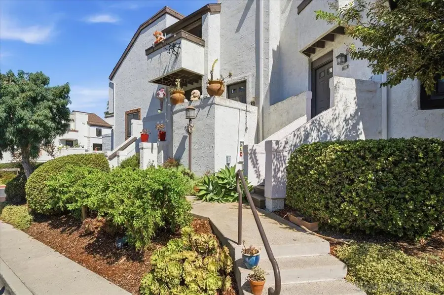 2287 Caminito Pasada #101, San Diego, CA 92107 - #3