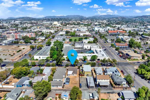 127 W 5th Ave, Escondido, CA 92025