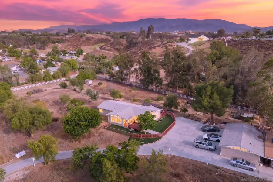 35205 Calle Nopal, Temecula, CA 92592 - #2