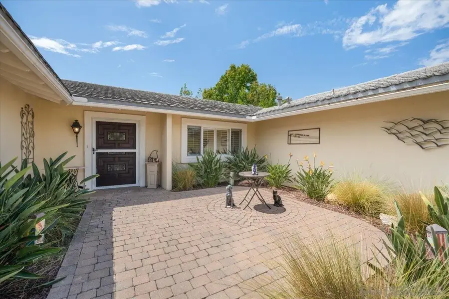 17782 Via Alta Mirasol, San Diego, CA 92128 - #3