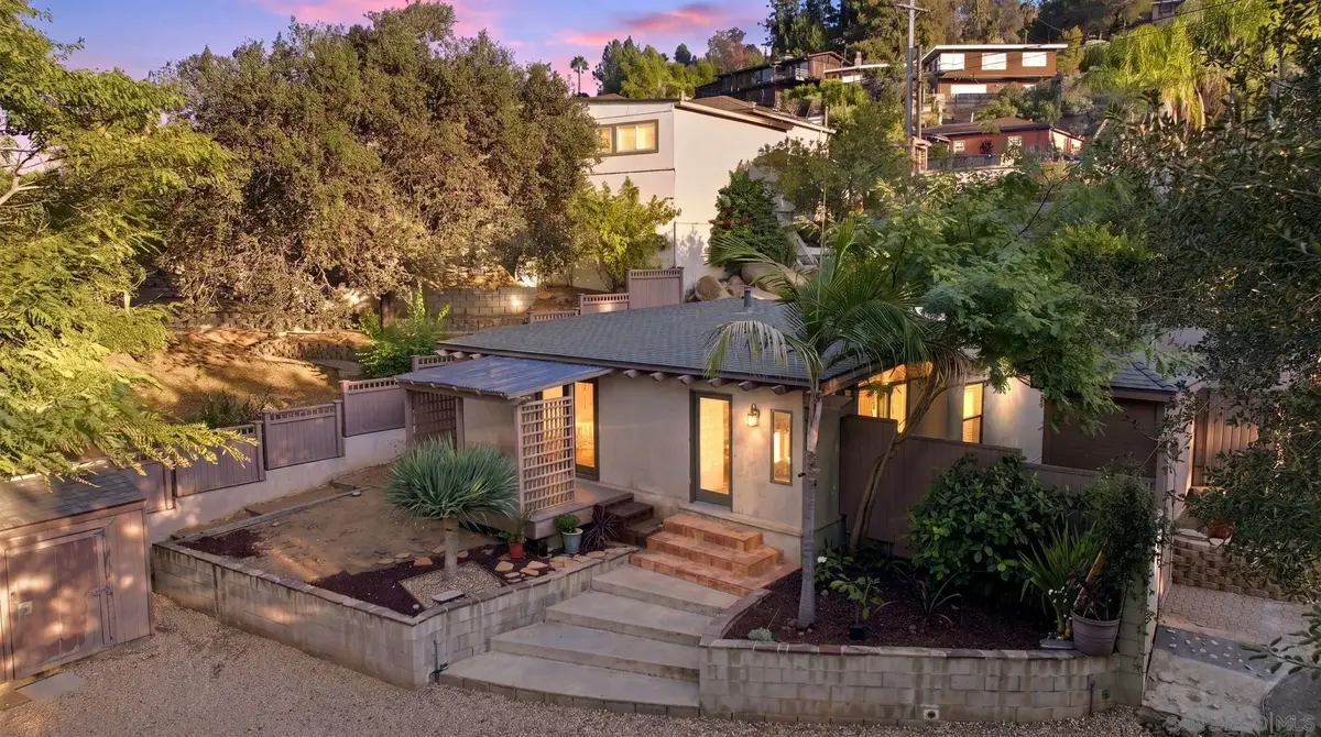 9498 Grossmont Blvd, La Mesa, CA 91941 - #1