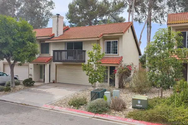 353 Windy Lane, Vista, CA 92083