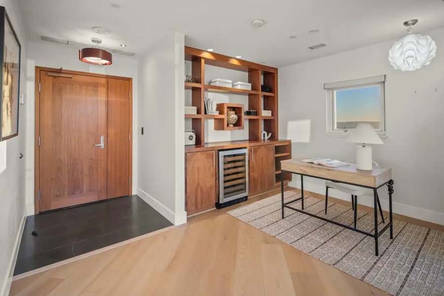 700 W Harbor #2101, San Diego, CA 92101 - #2