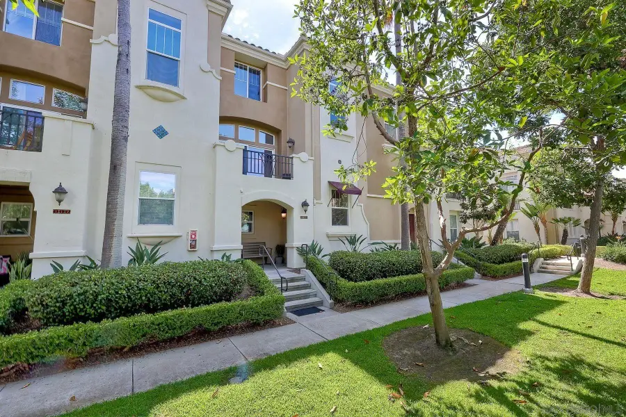 2770 Farragut Rd #116, San Diego, CA 92106 - #3