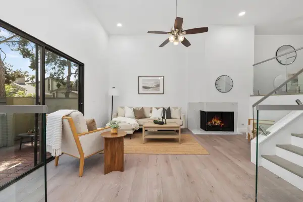3324 Caminito Eastbluff #159, La Jolla, CA 92037